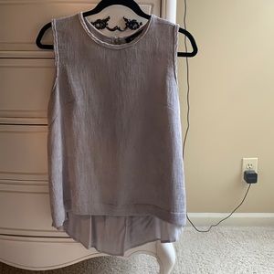 Gray top
